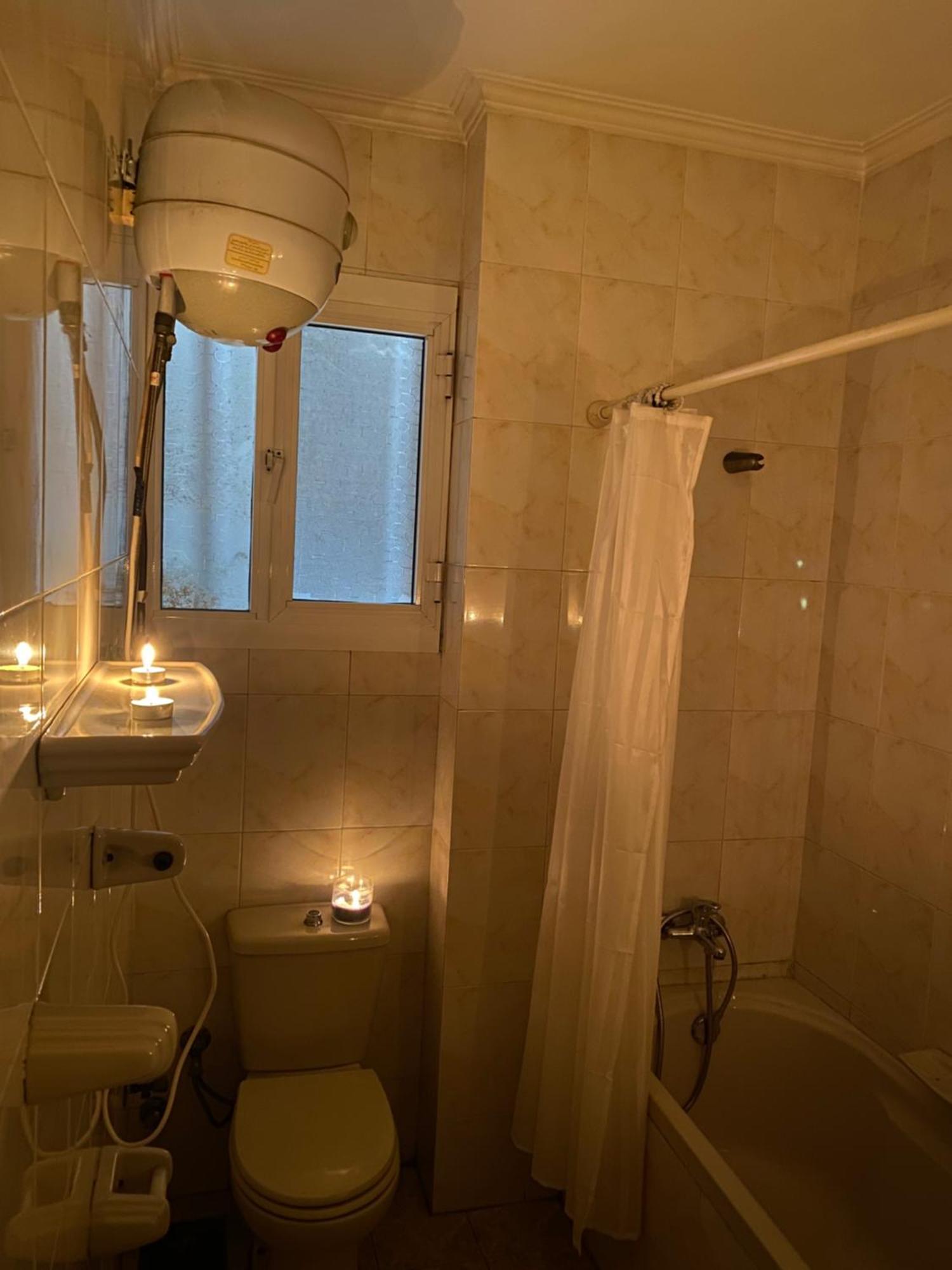 15 Minutes From Airport Homestay Cairo